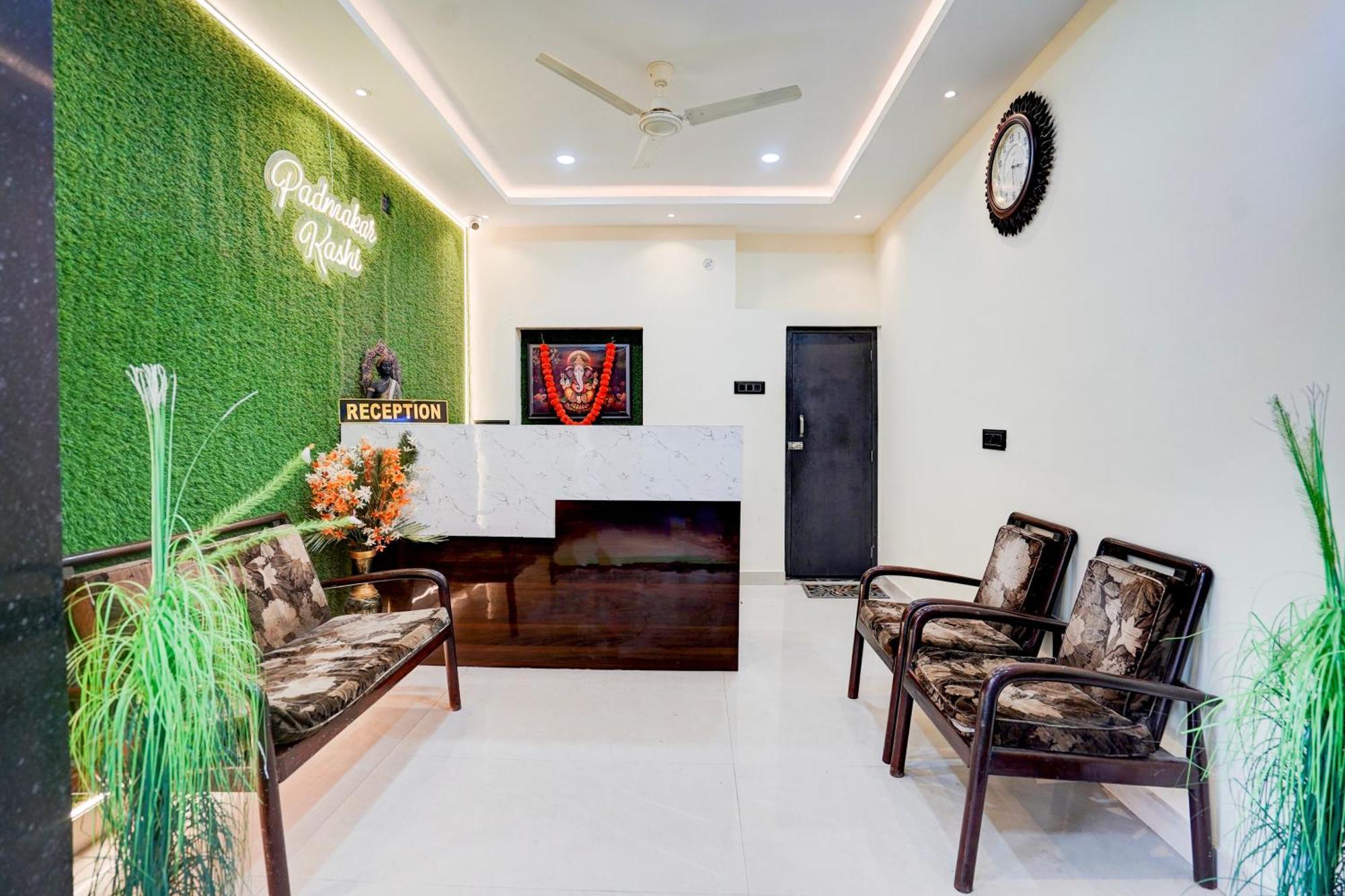 Hotel Vibe Blu- Varanasi Exterior foto